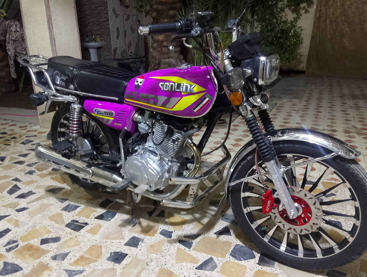 السلام عليكم اخوان
دراجه سافان موديل 2025 لون مميز🩷
دراجه مكينه شعله معدل خير من الله ورقه كارتونيه وحده مكفوله من كلشي مانقصهه برغي كفاله عامه  مكينه 200 ماشيه 3000(السعر 780 وبيهه مجال للطيبين) 
العنوان ديالى جديده الشط 
الاستفسار ***********
