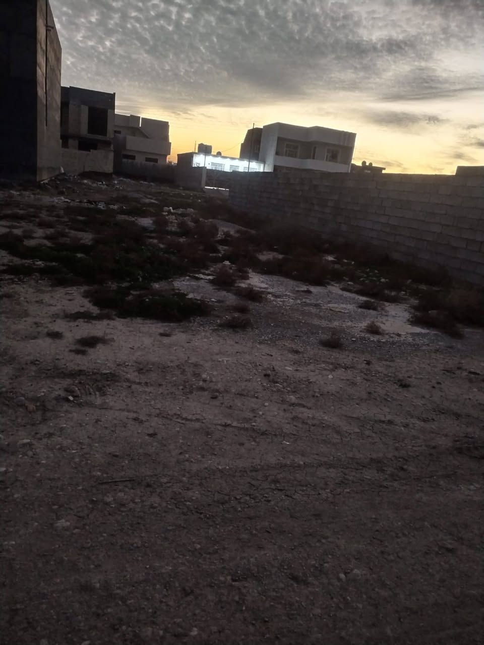 قطع أرض للبيع
موقع. حي الفرات اخير فرع
مساحه 200
سعر 36
اتصال ع رقم ***********
