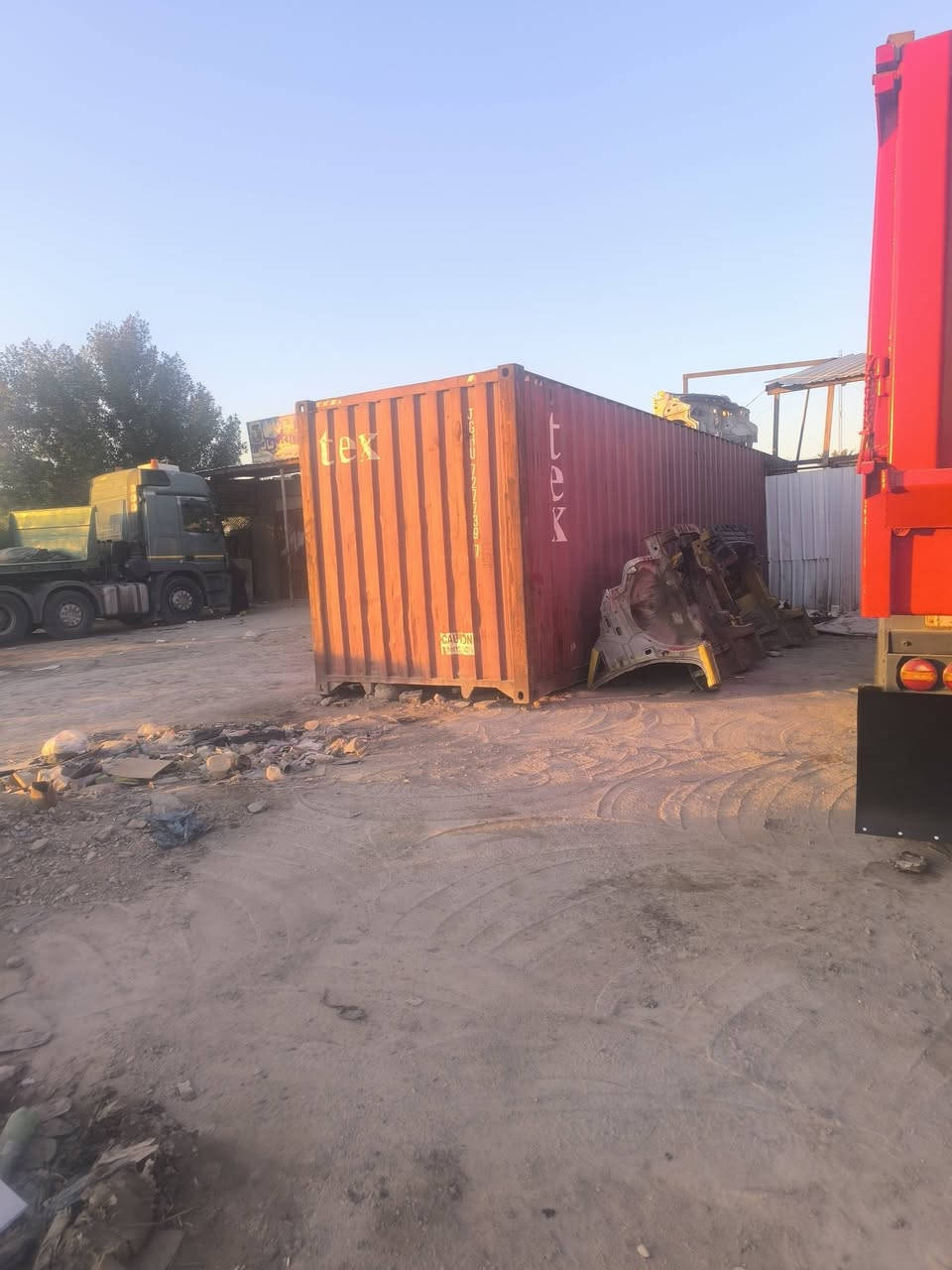 سلام عليكم حاويه للبيع نضيفه كلش للاستفسار الاتصال ***********
