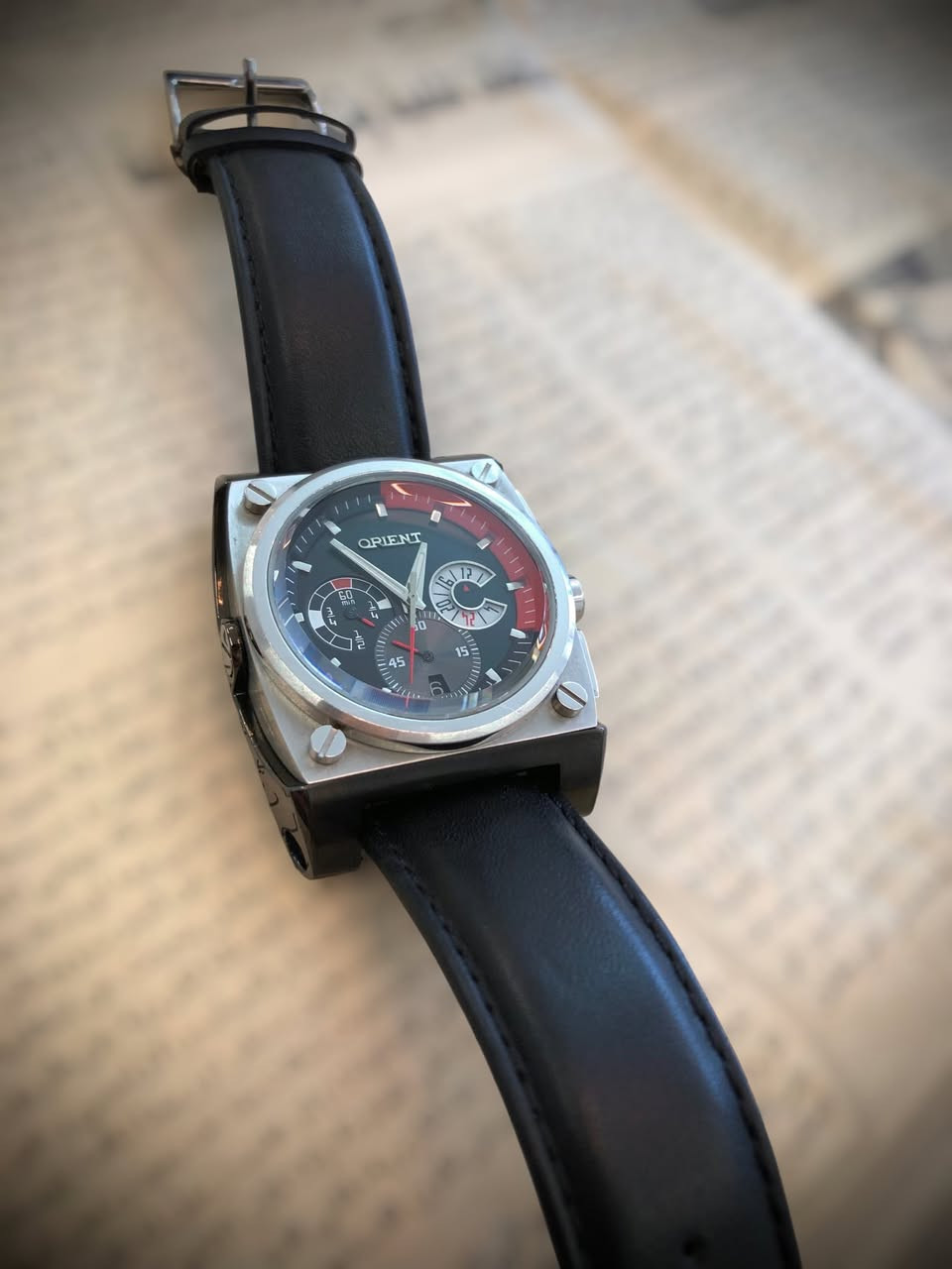 ساعة اورينت  كرونوغراف اصلي نظافة تامة نظام كوارتز
تصميم مختلف وزن ثقيل سنتر ثواني و سنتر دقائق اميال وارقام لامينوس السير الاصلي والبوك الاصلي مع العلبة 

السعر ١٧٠ الف 

يوجد توصيل لجميع محافظات العراق


**إذا كنت صاحب هذا الإعلان وتريد حذفه لأي سبب، رجاءا أرسل رسالة إلى الدعم الفني**