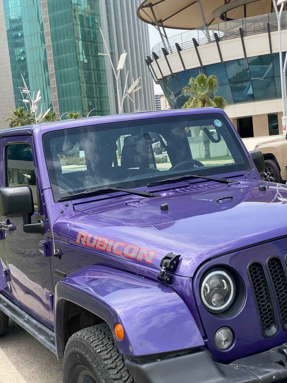 🚙 Jeep Wrangler Sahara 2017 🚙
للبيع جيب رانجلر صحارى موديل 2017 بحالة ممتازة، سيارة قوية ومناسبة للمدينة والرحلات والطرق الوعرة.
🔹 المحرك: 3.6L V6�🔹 ناقل الحركة: أوتوماتيك�🔹 نظام دفع رباعي 4×4�🔹 مكيف هواء�🔹 شاشة ونظام صوت مميز
كشن هيتر
🔹 مثبت سرعة�🔹 وسائد هوائية وأنظمة أمان متكاملة�🔹 حالة ممتازة من الداخل والخارج
سيارة جاهزة للاستخدام ولا تحتاج لأي مصروف.
📞 للسعر والاستفسار يرجى الاتصال على: [***********-WhatsApp]
“الحرية تبدأ عندما تنتهي الطرق.” 🏔️🚙
