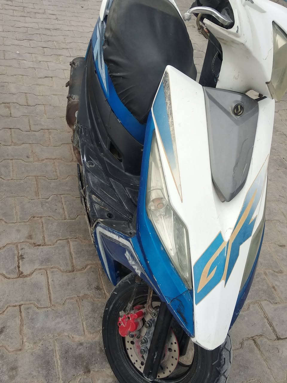 دراجه سيام للبيع بيه دخان كالو مال دهن بدلتله ياباني كالو من تسحك يروح دراجه حلوه نصيته حلوه يدات جدد كشن جديد ومخلف حته ميتوصخ سبايدر بلادي كهربائيات شغاله اشارات وكلوب امامي ونشره لون اخصر سعر 375وبيه مجال حك جيه لشرأي فقط العنوان نجف حي العسكري شارع سبيس رقم ***********
