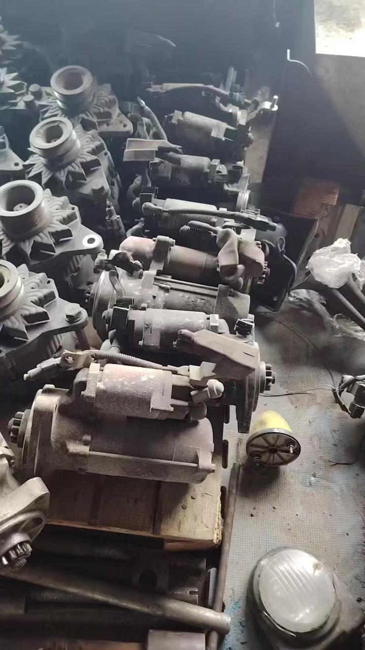 سلفات و دينمو هينو انكر للبيع العنوان بغداد ***********
