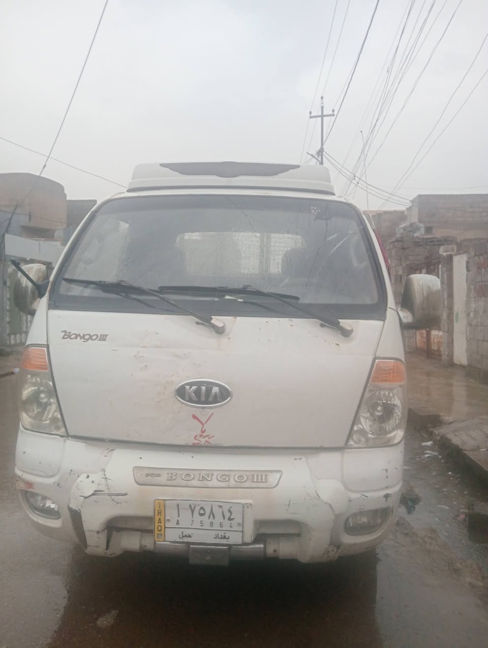 كيا بنكو ثري محرك 3000رقم بغداد شرعيها بل موصل يحول  موديل 2006 السعر 75$ورقه بيها مجال شرط التحويل ***********كورك***********
