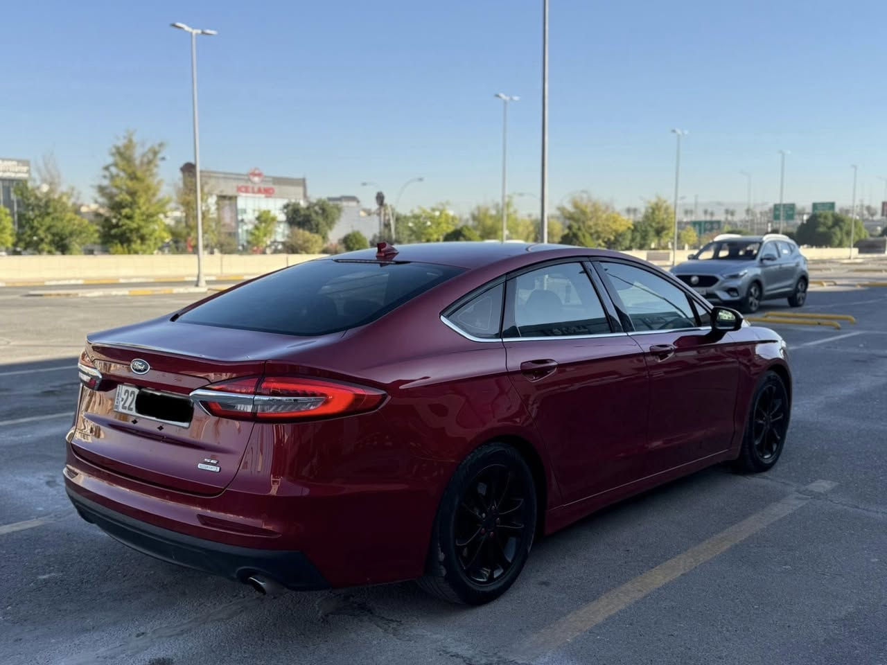 - فيوزن - SE ٢٠٢٠
مواسفات ئيس ئى
٣ شاشات
رادار امامي و خلفي
مراية رادار
اوتو ستوب
بريك بصمة
فول مواصفات
بس ما بيها فتحة وكشن جلد
سيارة بيها ١ قطعة صبغ و ٢ قطعة كلير يعني ٣ قطعة صبغ بدون
دواخل
ايرباك كل سليم
محرك ١.٥ توربو
محرك و كير بشرط
سنوية جديدة
تحويل بشرط من نفس يوم
سعرها ١١٨ ورقة و بيها مجال ***********واتس پ
