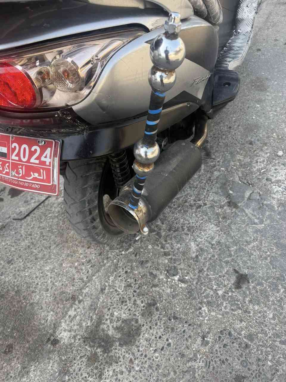 سلام عليكم
دراجة فورزة
0'9
نگره سلف مكينه شرط 
لايت وبگ لايت كرستال 
گزوز رياضي 
دراجه كامله ما بيه نقص 
ولشراي يتصل سعر مناسب  
***********
***********
