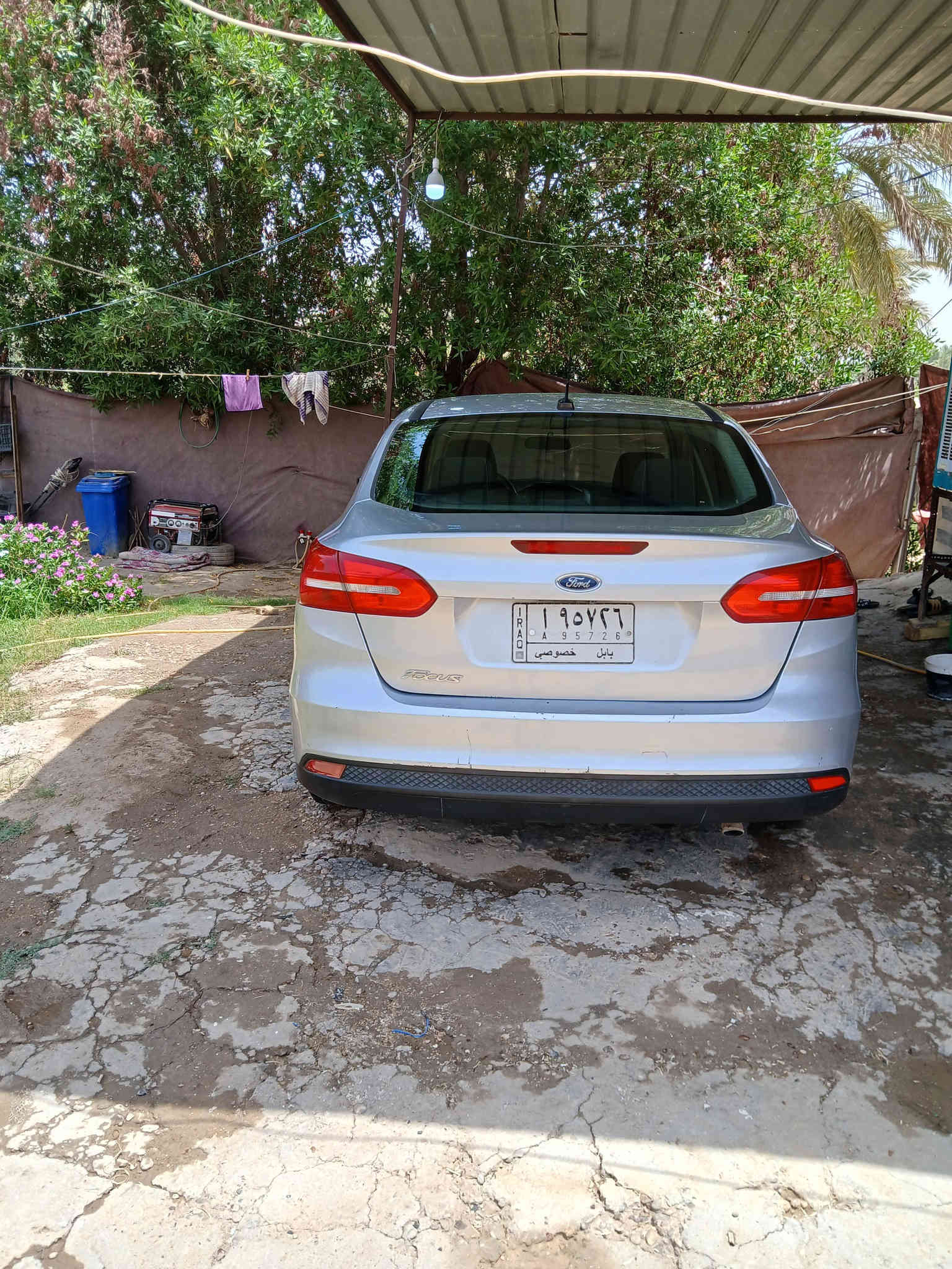 فورد فوكس موديل 18مكفوله من صبغ وضربه رقم بابل مكينه 2000مكان سياره بابل  سعر 85وبيه مجال ستفسار ***********مراوس حسب قناعه
