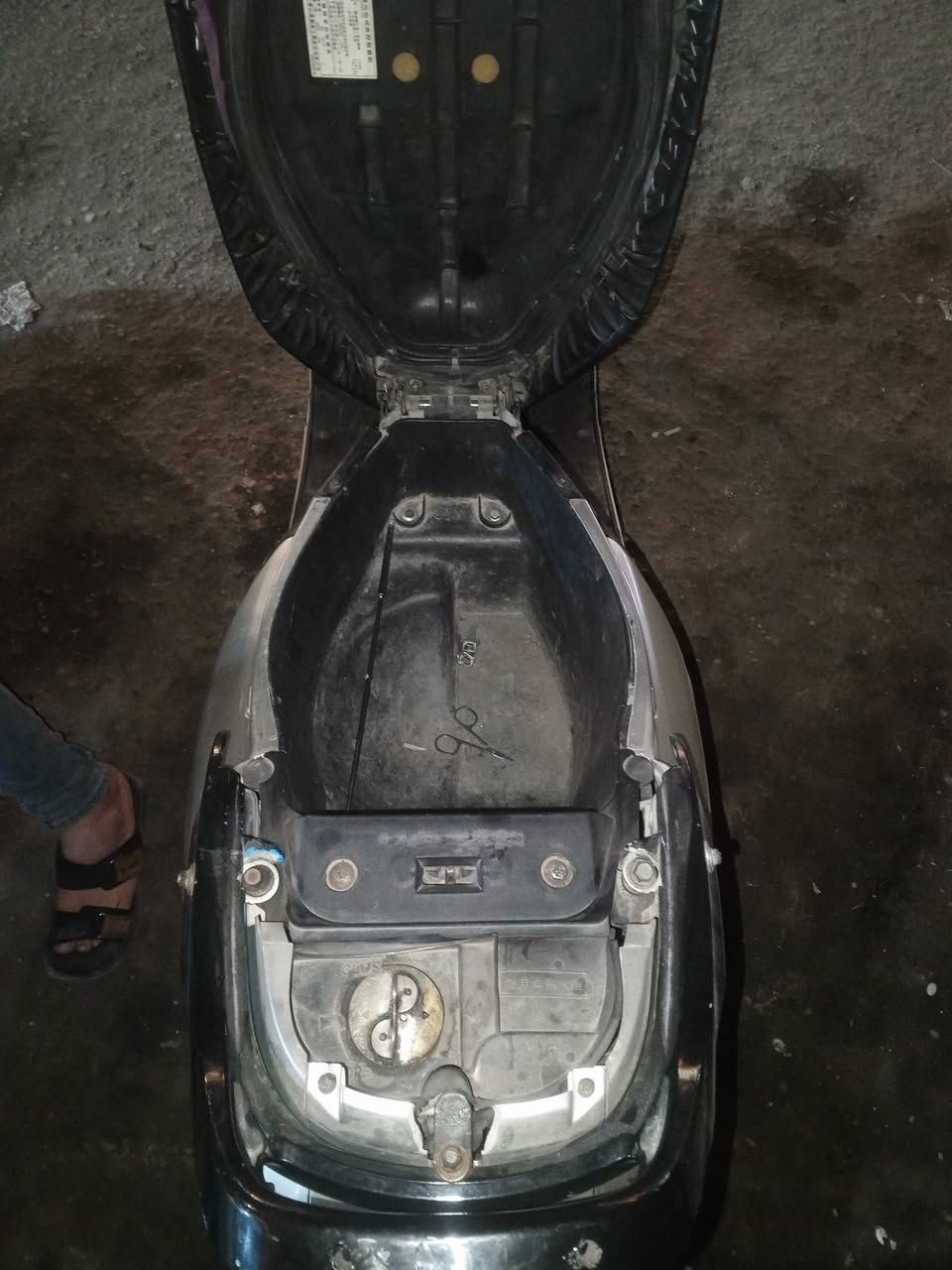 دراجه فراشه للبيع حلوه جاهزه من كلشي لشراي خابر على رقم راعيه خادم لشراي خابر على رقم وخدام ***********
