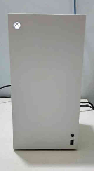 السلام عليكم من رخصة الادمنية 

   ابيضXbox series x digital 1Tbللبيع

مستعجل بالبيعة سبب البيع ماكو وقت ومحتاج 
استخدام ٣ اشهر مع الضمان 
اصدار 2024 نظافة 100% 
575 الف وبيه مجال بسيط

مكاني بغداد الشعب
للتواصل ***********
وشكرا
