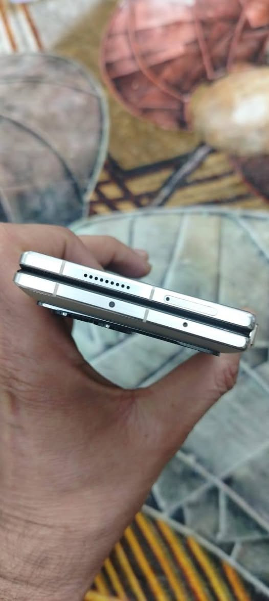 السلام عليكم
الجهاز الغني عن التعريف شاومي فولد 3 المطوي.. 
شاومي مكس فولد 3 نسخة الرام 16 و ذاكرة 512 جيجا
الجهاز نظيف استعمال قليل  بيع او مراوس سعر 750 مكان بغداد بدون غراض


**إذا كنت صاحب هذا الإعلان وتريد حذفه لأي سبب، رجاءا أرسل رسالة إلى الدعم الفني**