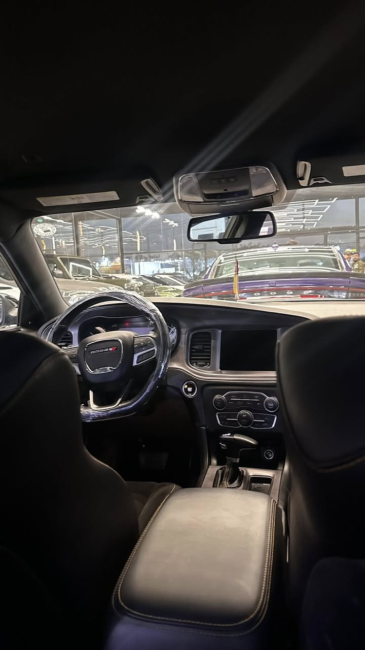 جارجر 2023 موصفات Gtاورنج ادشن السيارة بيه قطعتين صبغ جامرلغ و بونيد مكان السيارة كركوك سعر 225 وبيه مجال 
***********
