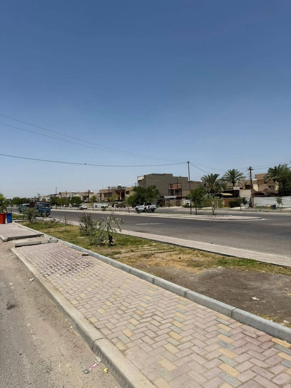 السلام عليكم
قطعة ارض على اربع شوارع.  للبيع 

 قطعه ارض للبيع في حي الجهاد منطقه الاساتذه اربع شوارع قرب مجمع حي السلام السكني الجديد 

تبلغ مساحه القطعه ٣٠٠ متر واجهه ١٥ ونزال ٢٠ 

ملاحظه القطعه تقسيم حسب الطلب 

للاستفسار اتصل على هذه الأرقام 

سيف ابو يزن 

***********

***********

مراجعه مكتب السلام الهندسي مجاور الجمعيه الاستهلاكيه مقابل اسواق السفير الضباط شارع العام حي الجهاد
