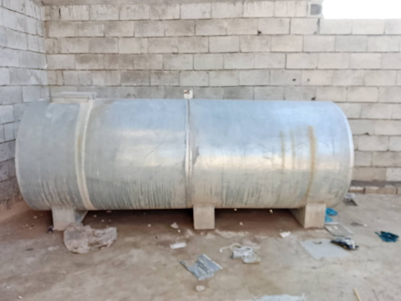 سلام عليكم ورحمه الله وبركاته تانكيات مال مي واحد 1000التر تغريبن وال جبير 4000التر تغريبن أو أكثر سعر 200الف تواصل وتساب ***********
