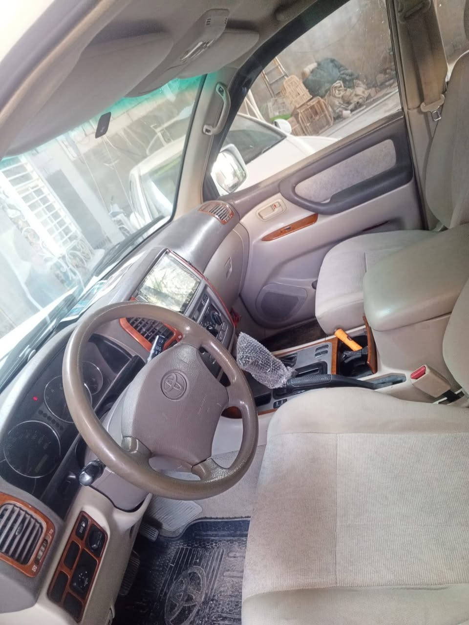 لاندكرز للبيع جديده بيها صبغ ثلاث قطع ابيعك احزام حته لتكلي اكو صبغ بعد بيها سيارة جديده بيها طخه زغيره بل تكمه الاخيرة وكعت شجره عليها سياره اربيل بسمي شخصين تحويل ثاني يوم تخم تاير ويه السبير تبريد ٣ قطع+ ثلاجه ولسعر جوه السوك بيع مستعجل ١٤٨ اوبيها مجال حك الجيه مكاني كوفه حي ميسان شارع البواري الاستفسار ***********/***********
