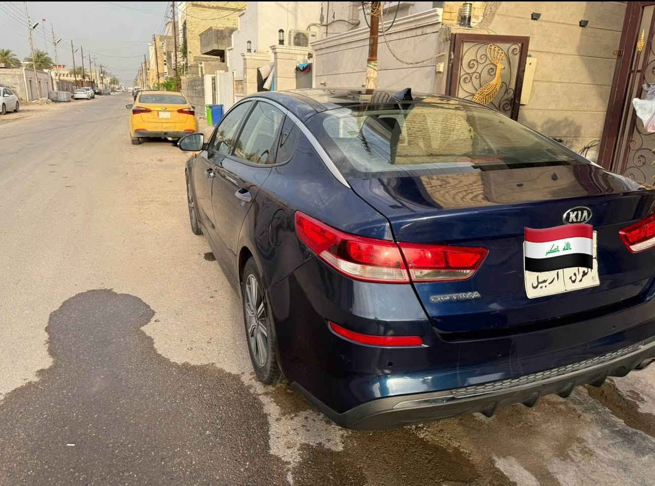 السلام عليكم 
اوبتما 2019 وارد امريكي رقم اربيل 
 بدون ايرباك السيارة حادث امريكا جاملغ الخلفي اليمنى وانضرب الجاملغ الايسر الامامي وصلحته نفسه وعندي صورة الضربة 
ماشيه 100،000ميل
مكينة 2400
‎ مواصفات السيارة 
فتحه سقف بانوراما 
كشن سايق كهرباء 
‎ شاشه كبيره كامره دواره
‎ تحكم ستيرن جهتين 
رادار امامي تحديد مسار قيادة شبه ذاتيه 
رادار خلفي 
رادارات جانبيه
‎‎اشاير بالمري
‎٣ انظمه قيادة
‎المرايه الداخليه تعتيم تلقائي 
السعر 130
للاستفسار *********** مكاني بغداد الدورة بغداد, العراق
