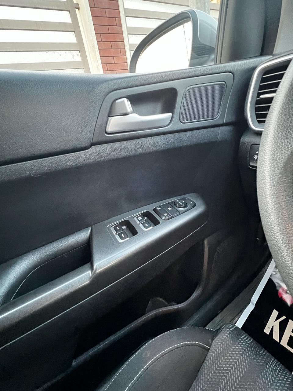 السلام عليكم للبيع سبورتج 2022 وارد امريكي مكينة 2400 حادثها بنيد فقط بدون ايرباك بدون دواخل موصفات عادية ماشية 25 الف كيلو سيارة جديدة كلش رقم بغدادالسعر 180 وبيها مجال مكاني زيونة ***********
