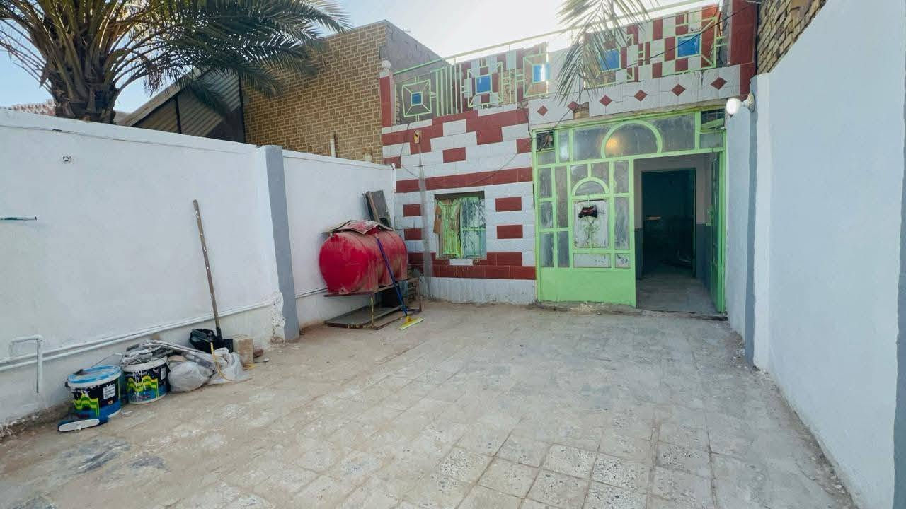 السلام عليكم ورحمة الله وبركاته
بيت للبيع  ١٢٥ متر بيت نظيف كلش يتكون غرفه وصاله ومطبخ واستقبال وصحيات وساحه قرب ابو ذياب الفيتر  ***********
