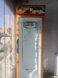 براد محل جاهز ونضيف للبيع الاستفسار ع واتساب او تصال  07801314224