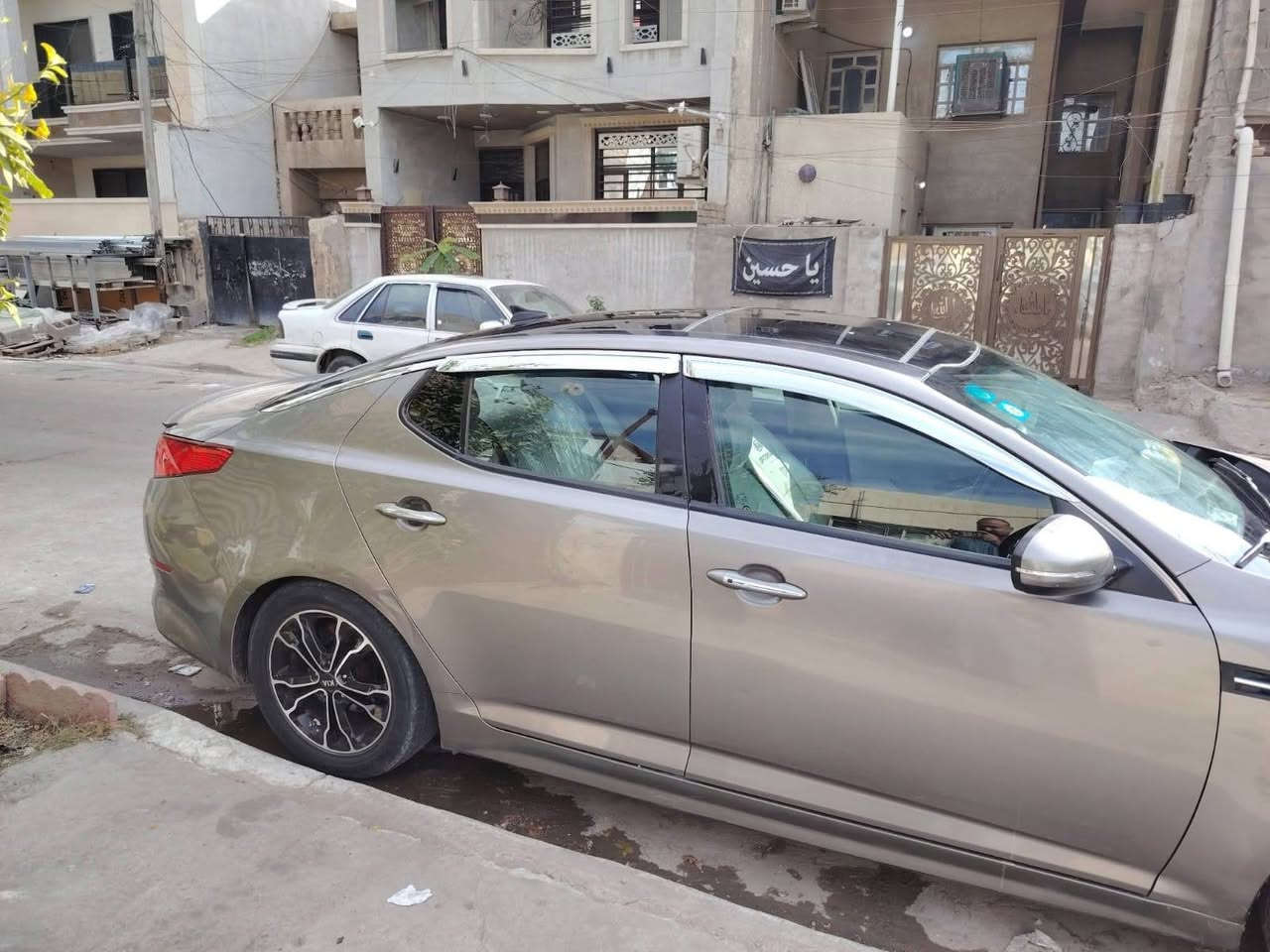 السلام عليكم اوبتما امريكي 2015 فول مواصفات الرقم جديد سنويه بأسمي جديده دوشمه جديده سياره جاهزه ونضيفه المكان بغداد حي العامل السعر 120 للاستفسار *********** مكلف بالنشر ممتواجد عالفيس سونار موجود داخل الصور
