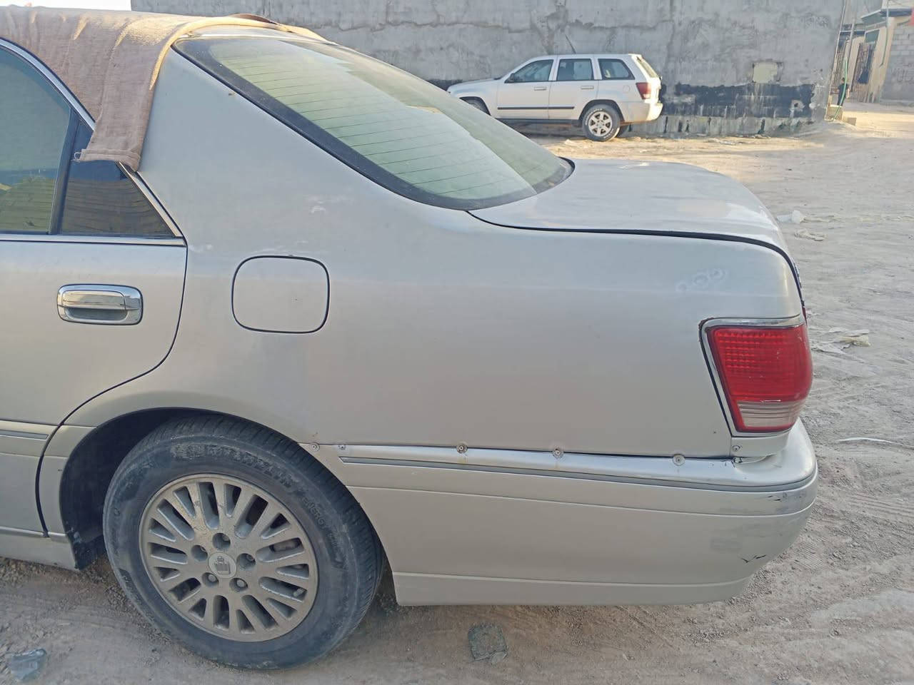جنون 2002 بيها ارقام وسنويه شمالي بيها گصة قماره فقط 
سعرها 41 ورقه واذا اكو مراوس
 *********** البصرة, العراق
