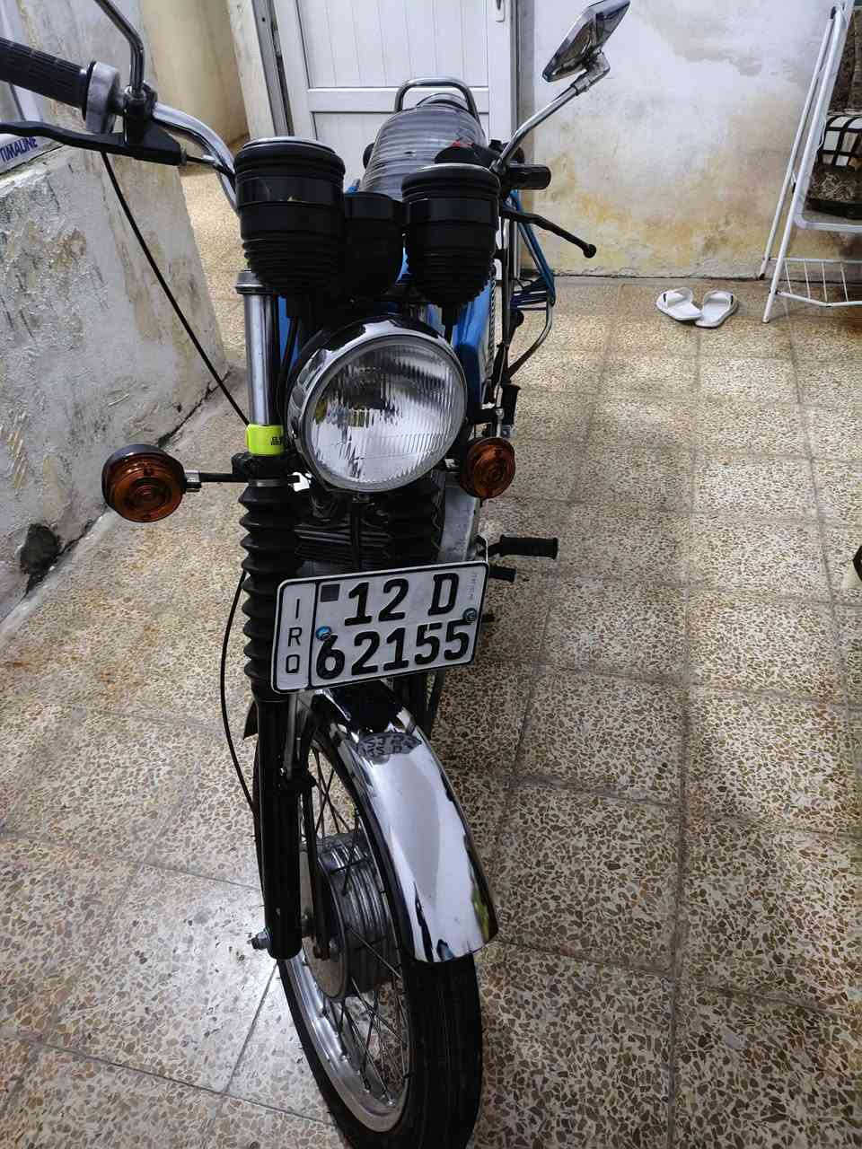 مطار للبيع سايس واحد السعر رقم انجليزي هزه وسنويه جديده سعر 3250 ***********
