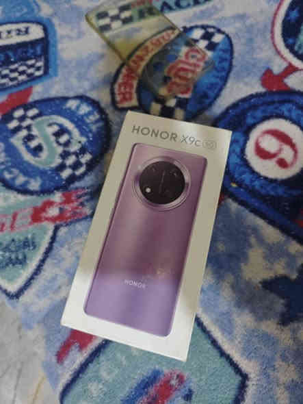 هونر c200 ذاكره 256 رام 12  خيطن كامل ملحقات مع كفر ولاصق شاشه اصلي  المكان ناصريه مركز السعر 280  للاستفسار ***********
