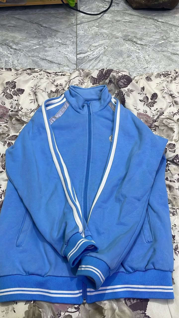 القطعه ب5000 على اول تم وبالعافيه يوجد توصيل
