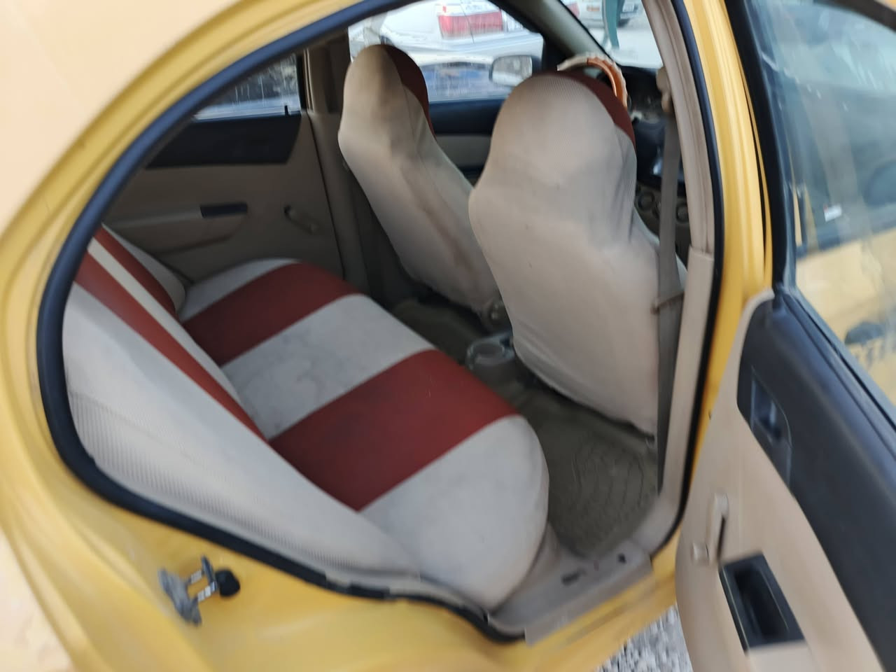 السلام عليكم لبيع اافيو خليجي فول عادي سيار جاهز وخير من الله مكفول من كلشي مصفر هيه وغرامت سنوي جديد تحويل موباشر موديل،11 سيار لا صبغ ولا صرب سعر 45 مكان سيار كربلاء 
***********
