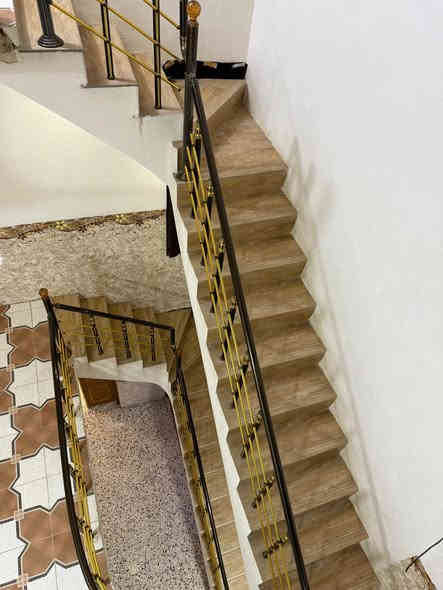 ⁉️⁉️دار للإيجار ♊️للإيجار 
📍شارع ٨٠ كربلاء خلف جامع الرحمن 

طابقين 2 غرف  نوم واستقبال وكليدور ومطبخ ومجمعات صحيه ٢ 
مساحه//200 متر 

❗️قيمه الايجار    450 💶💶الف 
 
للمزيد من المعلومات 📞📞

☎️***********
***********
عنوان المكتب حله حي الحسين قرب حلويات لبنان
