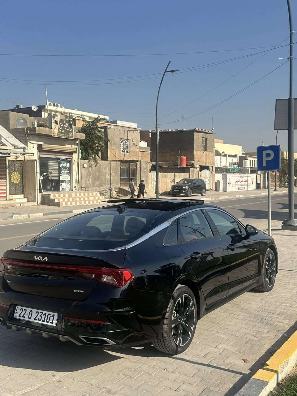 السلام عليكم 
K5 كيا كي فايف مديل 2024gt line 
رقم اربيل وكالة أو تحويل .
سيارة فول مواصفات جيتي لاين فول مواصفات للأخير كلش فتحت سقف بانوراما داخل احمر جلد كشنات حضن تدفئة كشنات شاشه جبيره تدعم كاربلي واندرويد فول تحكم استيرن قياده ذاتيه حساسات امامي خلفي كشنات كهرباء شحن واير ليس وبيها خير من الله بعد .
مكينه ١٦٠٠ تيربو .
سيارة جاهزه من كلشي مكينة كير حداده تبريد تايرات ما بيها نقص برغي كامله مكمله .
لون اسود ،ضربت السياره خلفيه قبق صندوك فقط ودعاميه.
ايرباك بلادي ما ضارب سستم واحد .
سعر السياره 180$ وبيها مجال 
عنوان البصرة  رقم ***********
