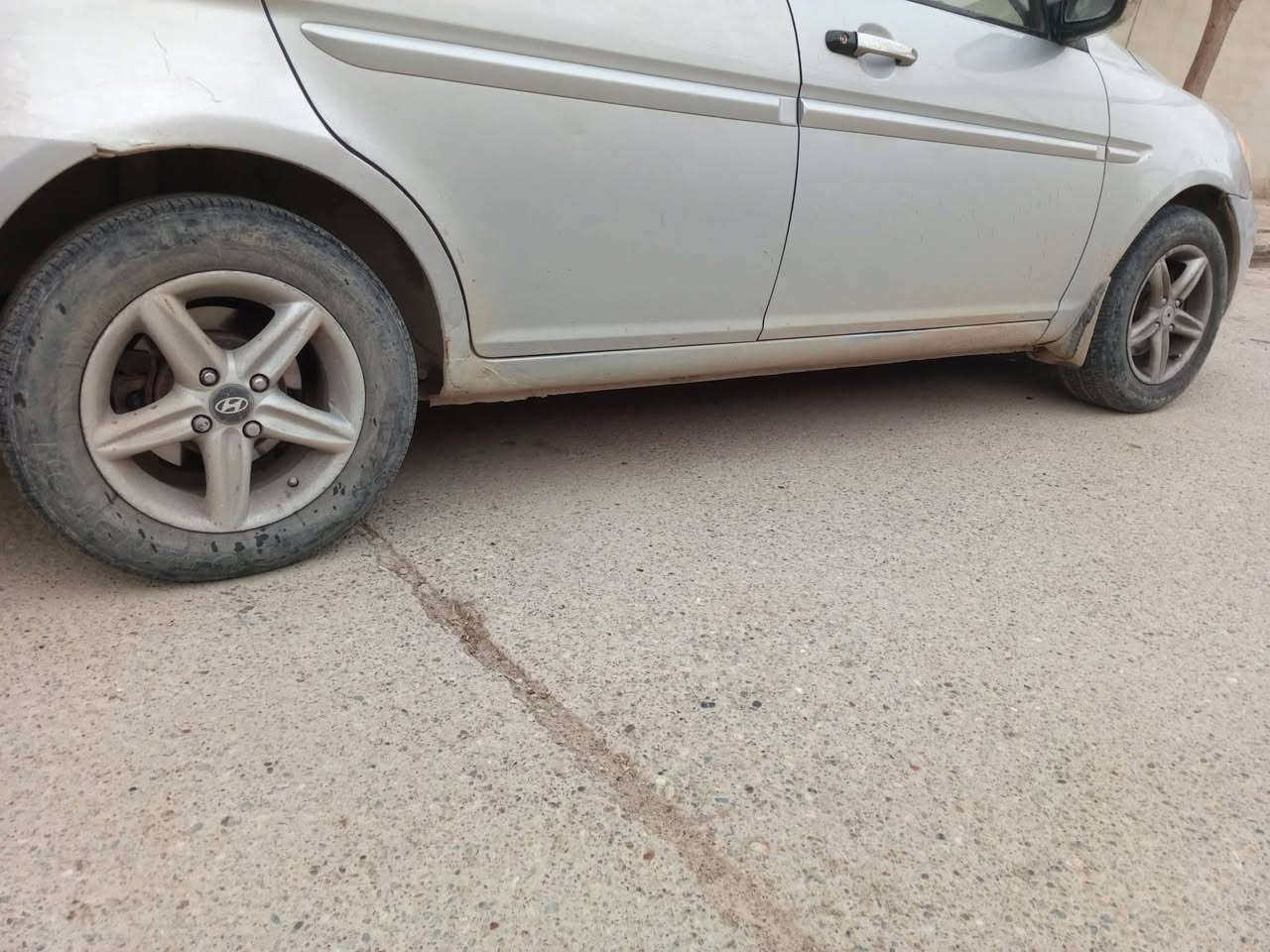 الحلال     للبيع  /, أكسنت 2008 فول  توماتيك
رقم ديالى دولى شرعي موصل كابون بانزين حديث   ه‍زه‍ /

   مكينه (محرك) 14 نص عمر    گير شرط 

 بريك   4 دسك جديد

 ABS   / EPS 

باتري جديد

طخم امامي خلفي جديد 

ضرر بسيط    شبر  بلبوند والجاملغ    بدون دواخل شرط

السعر 88$

للتواصل خاص متواجد     

او الارقام     ***********      ***********

وألك تقدير جيتك
