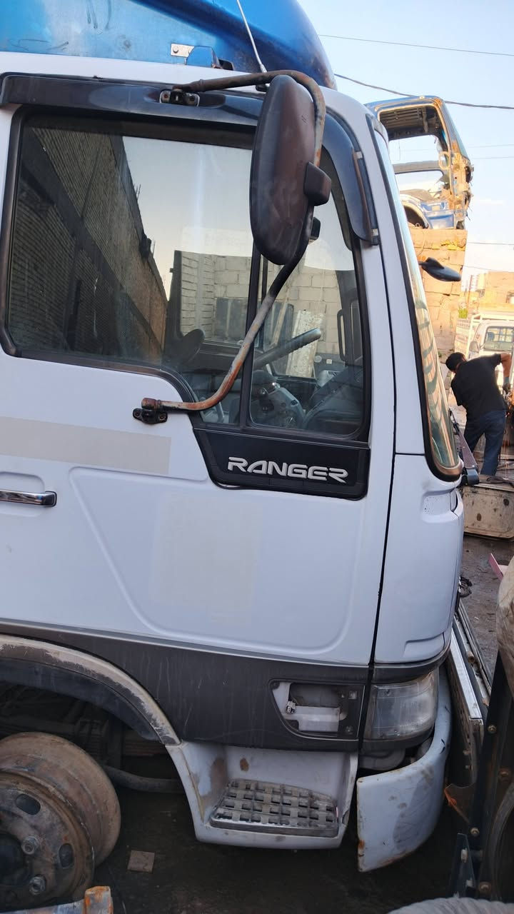 السلام عليكم ورحمه الله وبركاته
قماره هينو انكر مال كصه بعدها يمنه كامله القماره جديده لون بلادي 
سعر 45وبيها مجال مكان حله شارع 80 استفسار ***********
