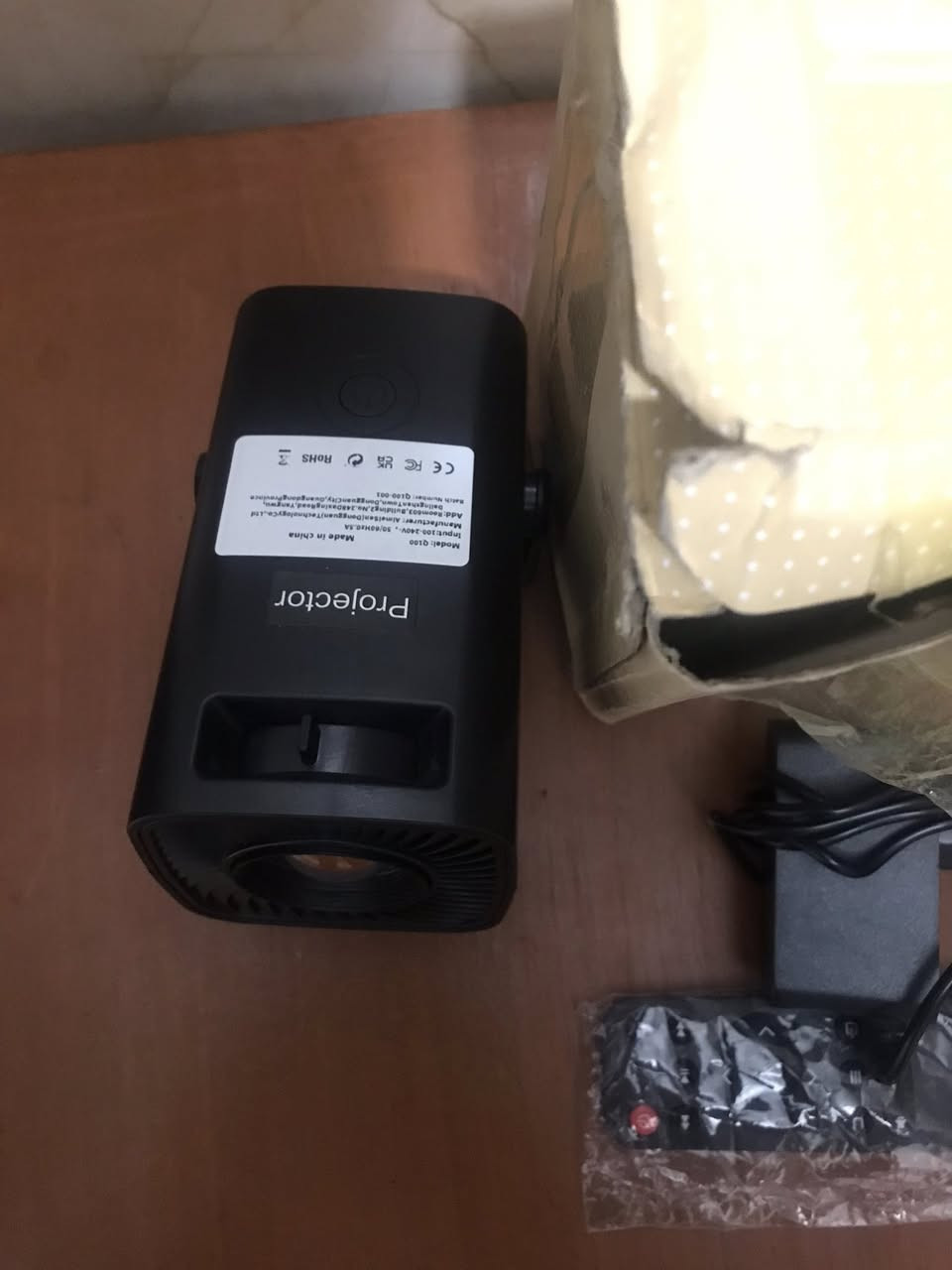 للبيع داتا شو عرض سينمائي  جديد غير مستخدم تعرض على حائط تعرض موبايل بي منفذ Hd لعرض ستلايت صورته واضحه جدا  ومشاهد مباريات ومسلسلات بسعر 38 الف


**إذا كنت صاحب هذا الإعلان وتريد حذفه لأي سبب، رجاءا أرسل رسالة إلى الدعم الفني**