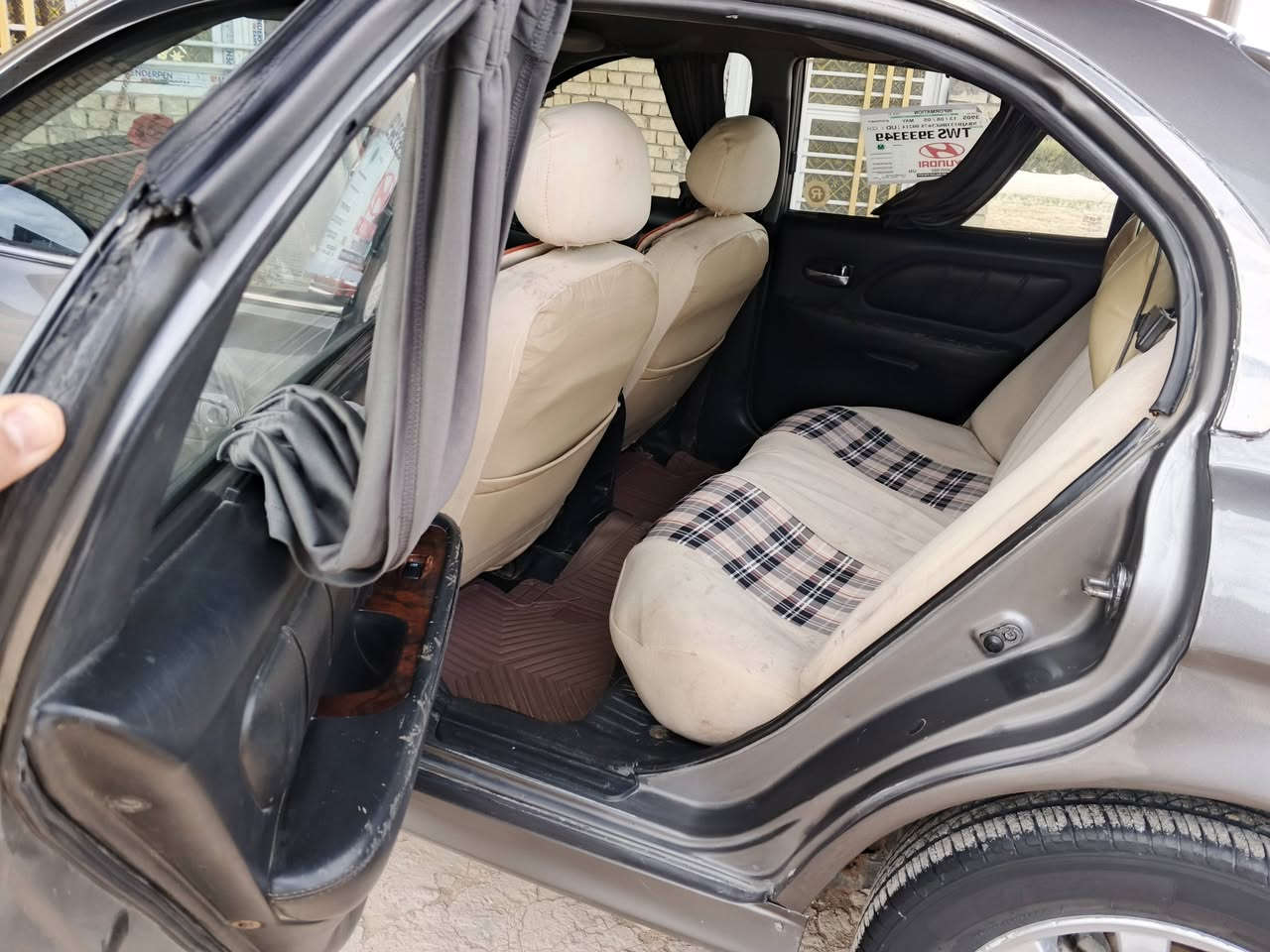 اسلام عليكم مرخصت صاحب الكروب
للبيع او مروس سوناتا وفود موديل 2003 ورد امريكي مكينة ستة 2700 اصل السيارة جاهزة كير ومحرك حاوية حدادية جديدة خلف وامامي تخم تير تبريد ثلج كهربائي شغلة تريك وين ميعجبك السياراة بسم جاري السعر 63 وبيهة مجال مكان بابل قضاء جبلة لاستفسار اتصل وتدلل ***********
