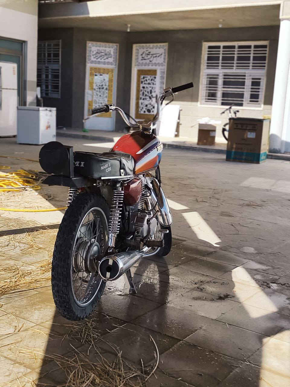 دراجه للبيع نامه اصلي مفتوحه مره وحده كلك الدراجه السعر 350وبيه مجال حك الجيه للستفسار خاص او اتصال ***********
