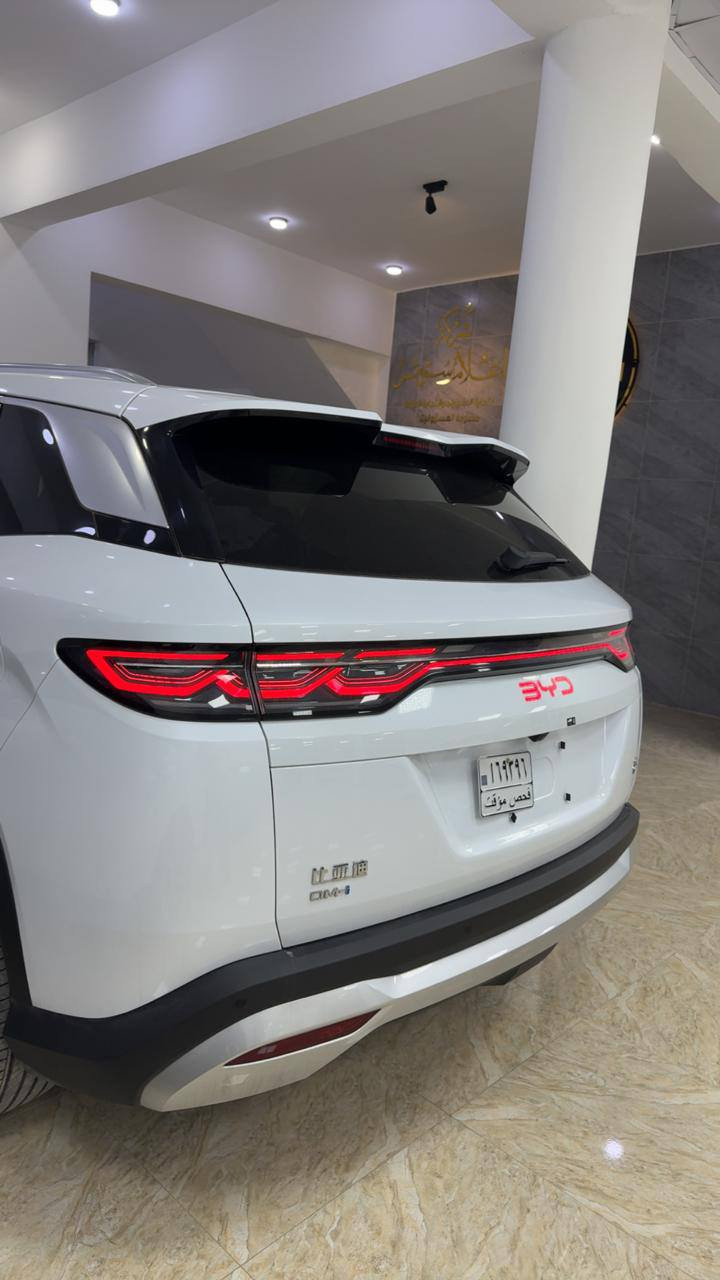 بس يم معرض علي عماد اقوى الاسعار اليوم 🔥
       
           🔥 27,600,000 🔥 د.ع وصافي حبايب كلبي 
بدون كلشي صافي 
🚗 وصلت BYD Song L  DM-i 2025 🔋
سيارة تجمع بين الأناقة، القوة، والتكنولوجيا المتطورة ✨

🔥 أهم المواصفات:
⚙️ نظام هايبرد DM-i يجمع بين محرك بنزين 1.5 لتر ومحرك كهربائي قوي
⚡ أداء عالي مع توفير مذهل في استهلاك الوقود
📱 شاشة وسطية كبيرة 
🧊 مقاعد جلد فاخرة 
🚘 أنظمة أمان متقدمة: رادار، حساسات، وكاميرات 360°
🌅 فتحة سقف بانورامية
💡 إضاءة خلفية متصلة بتصميم عصري مميز
✨ خيار مثالي لمحبي السيارات الاقتصادية والمريحة بنفس الوقت!

📍بغداد _ كراده _ قرب ساحه كهرمانه 

📞 للاستفسار والتواصل:
 
☎ علي :***********
