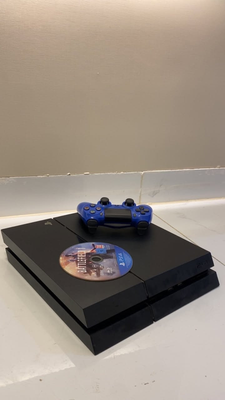 تابعونا ليصلكم كل جديد 🌟🌟🌟
بلاستيشن 4 فات العادي نضيف جدا
ولم يسبق له دخول الصيانه
500g
ملحقاته ///
يد اصليه بلون الازرق
اتش دي
سلك طاقه
شريط
الجهاز نضيف ولا يعاني من شي الحمدلله ولك الفحص
 ريال 400
التواصل واتس اب خاص اتصال //
( رقم الجوال يظهر عند الضغط على زر تواصل )
تقيمك بعد الشراء يهمني 🌟🌟🌟🌟🌟


**إذا كنت صاحب هذا الإعلان وتريد حذفه لأي سبب، رجاءا أرسل رسالة إلى الدعم الفني**