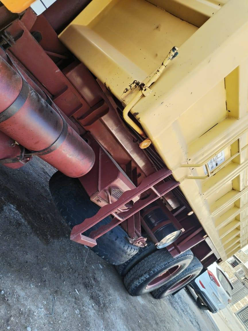 السلام عليكم اقجم موديل ١٩٨٢ سياره بلاديه بسمي رقم بغداد سياره مكفوله كفاله عامه الاتصال على الرقم ***********مكان السياره بغداد
