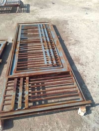 البيع بيبان ثنين واحد عرضه متر ورتفاعه 3متر وثاني متر واتلاثني عرضه وا...