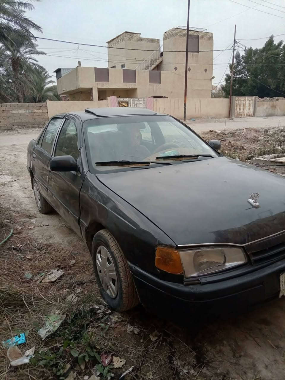 السلام عليكم انتره دمعه موديل ٩٢ كير ومكينه خير من الله سياره كلها شغاله لايت اشاير هورن بك لايت مسجل مصبوغه عام مكفوله من الضربه والكص تحويل مباشر السياره بيها خربطه ب ايرفلو فقط لا غير صدر ٧٠بلميه ٢٢وبيه مجال كير اوتو ***********
