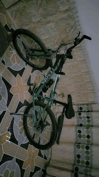 بيسكل سباق • توني مشتريه • قابل تفاوض