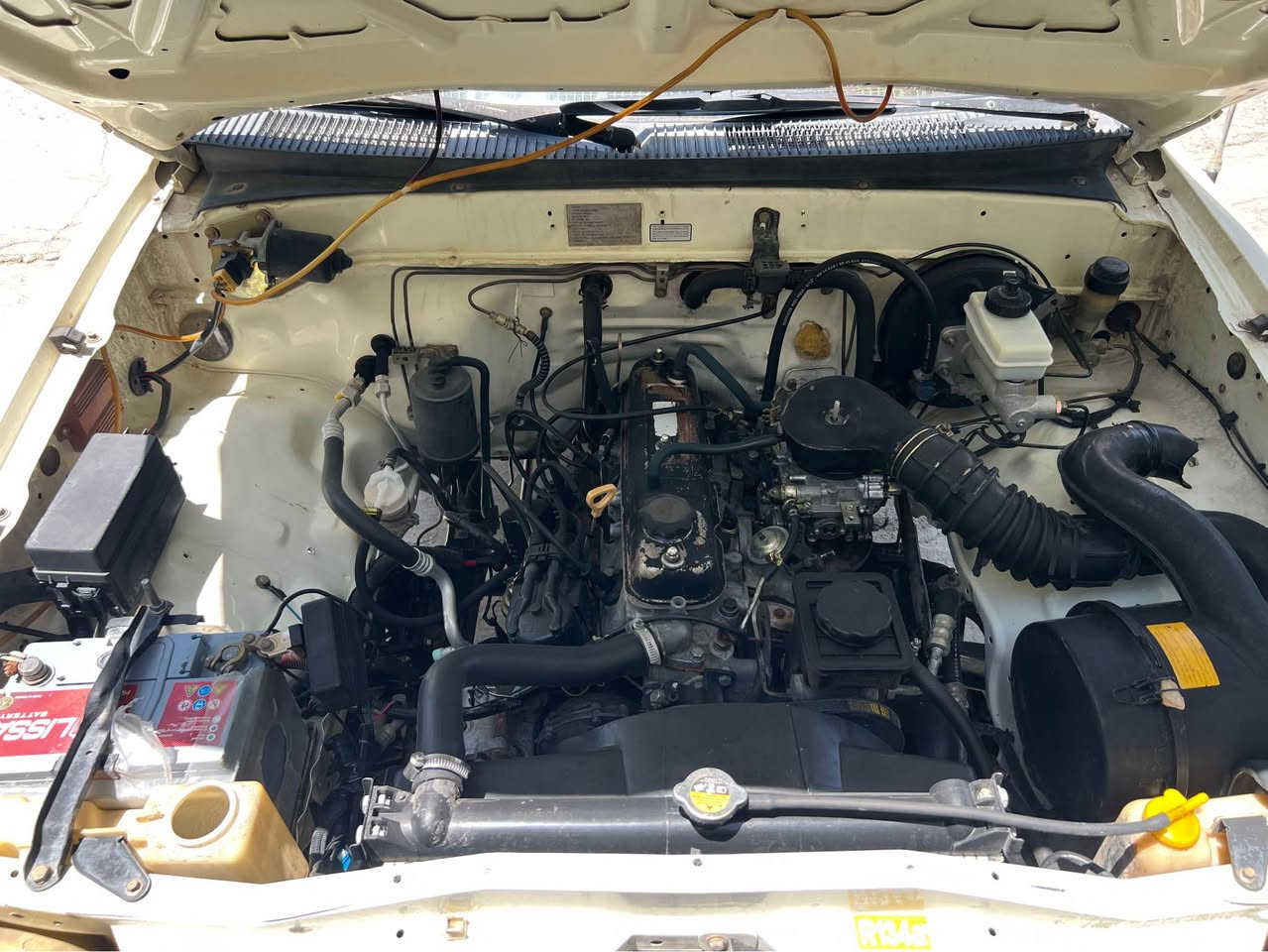 دێر بۆ فرۆشتن مۆدیل ٢٠٠٦ بۆ فرۆشتن بێ بۆیاخ ڕەقەم باریك توند و تۆڵ گێڕو مەکینەی بەشەرت مەکینە کابرێتە   ٥مانگی ماوە ڕەقەمی بەسەر چی بەشەرتی هەموو شتێك بۆ فرۆشتن ٦٠ گەڵاو معامەلە *********** بشدار, السليمانية
