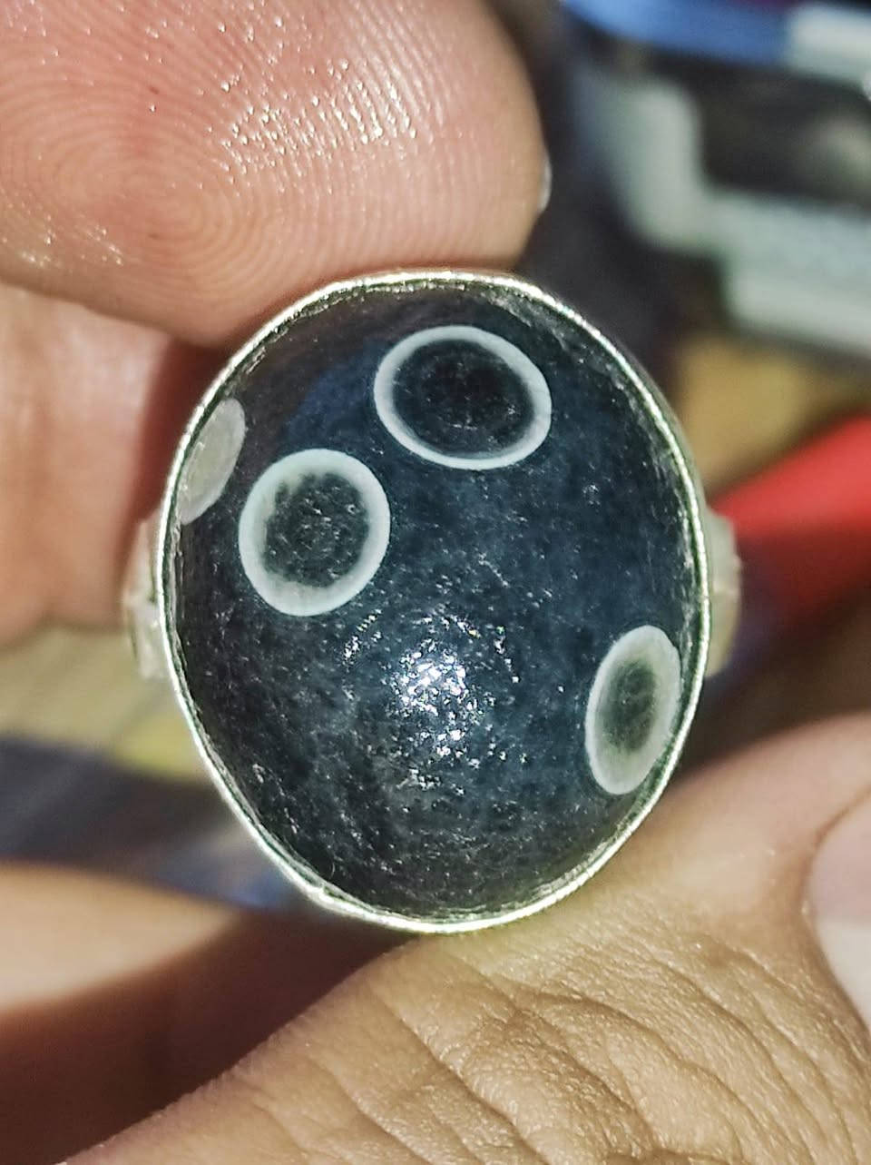 بسم الله 
الوحش الأسود الخام 
حجره vip شرط خام مامجروخ 
كامل للحمل مجرب فول محبه 
فول عقد لسان منجم ومبخبر 
فضه عراقي يدوي ٩٢٥ 
٣٥مع توصيل  جوه سعر الفضه ابيع 
***********واتساب
