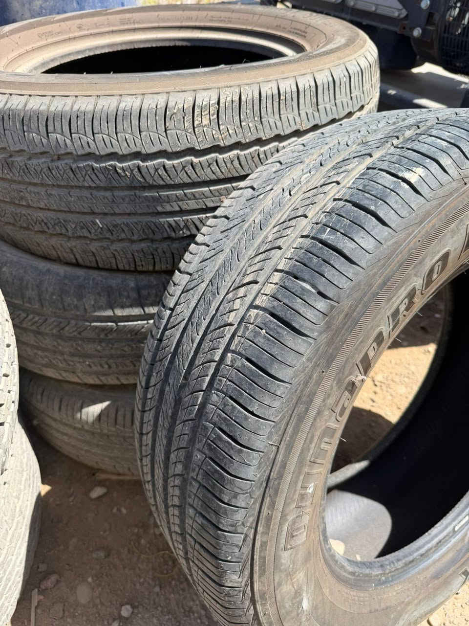 السلام عليكم حجم 18 تاير برادو العدد زوجين اخو الجديد نضافه التاير 80بل ميه الرقم ***********
