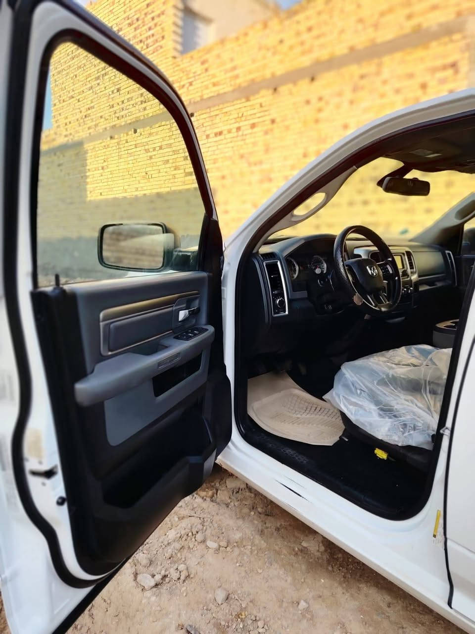 سلام عليكم رام مديل ١٦ حادثهه جاماغ وبنيد مكينه ٣٦٠٠ كيرمكينه حداده جدد مكاني ميسان سعر١٥٠ بيع مستعجل ***********
