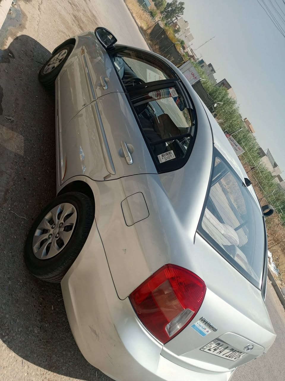 للبيع اكسنت 2009 مابيها ضرر بيها صبغ بجاملغ خلفي شويه وتقحيل بيها مكينه 16 كير عادي شرط مكينه وكير مال كصه جديده شادها رقم دهوك مسطره سياره بسمي شرط تحويل كاربون ماستر بيها سعرها 73قفل بدون ماعامله مدفوع بيها70مابعتها للاتصال***********////***********
