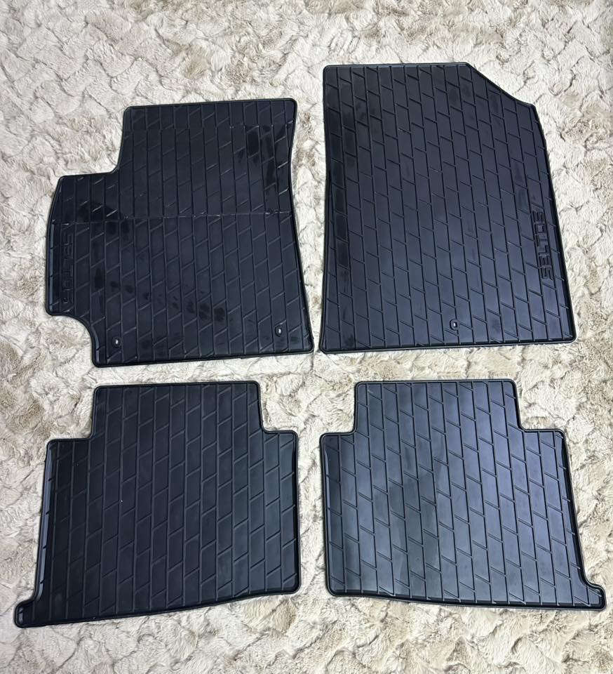 السلام عليكم ( مكلف بنشر ) 
غراض سليتوس تفصيخ وارد امريكي نظيفة جدا 
موديل 2024 و 2025
بردة خلفية رف خلفي 
ارضيات ربل بلادي اصلي 
العنوان : بغداد / الكرخ 
للاستفسار ومتوفر بي واتساب ***********
