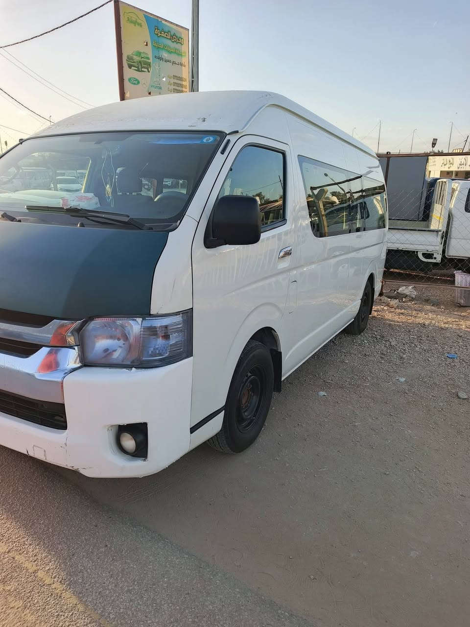 السلام عليكم للبيع هايسه موديل 2018 مكفوله عده شبر بارد سياره خير من الله جاهزه وجديده مصفرة تشتري صافي السعر قفل 160 للاتصال  ‏‪***********‬‏
