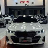 بي ام 520i • ٢٠٢٤ • ٥٥ ألف كم