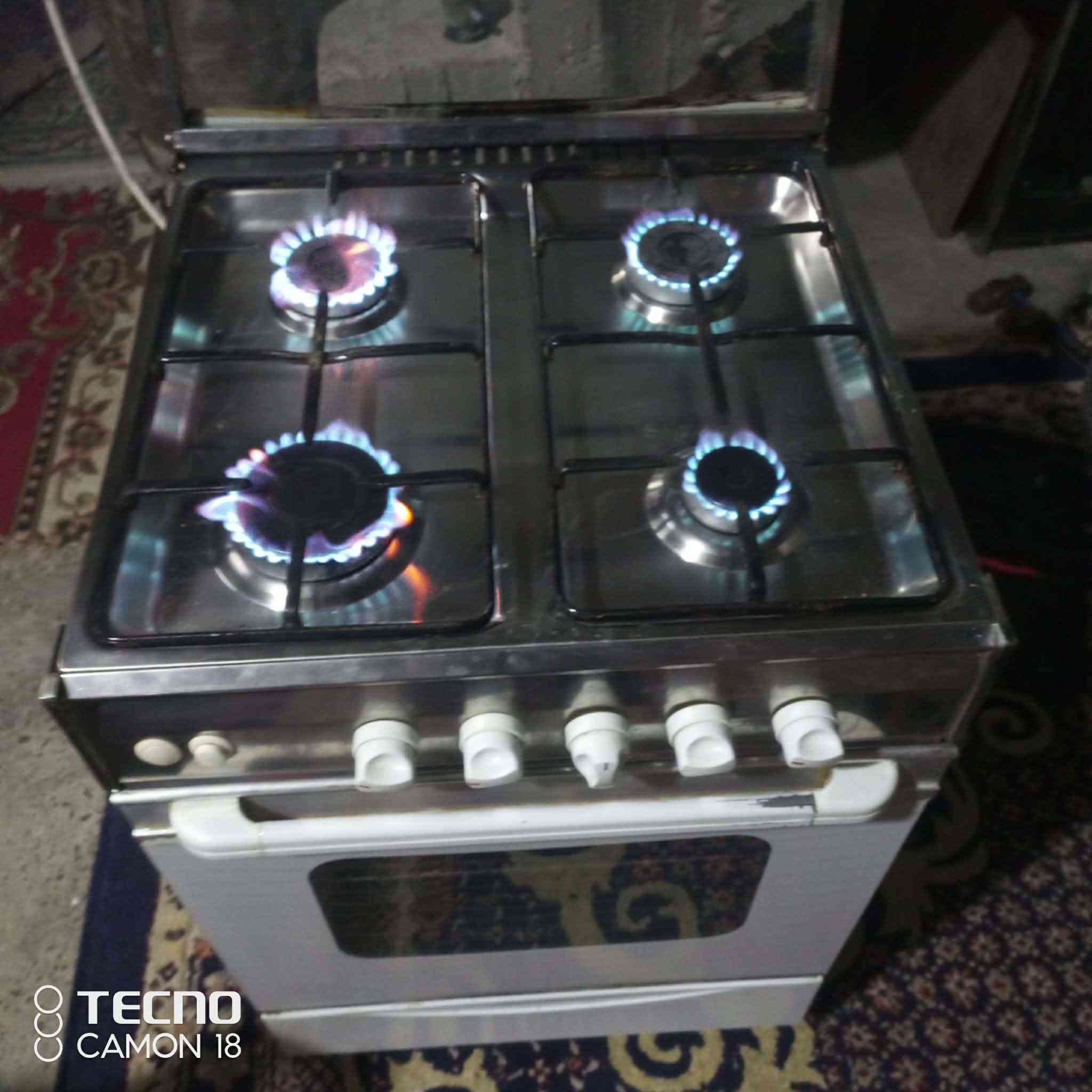 طباخ اربع مشاعل للبيع نضيف .مكاني#سبع_البور .شراي يتفضل خاص ويدلل***********
